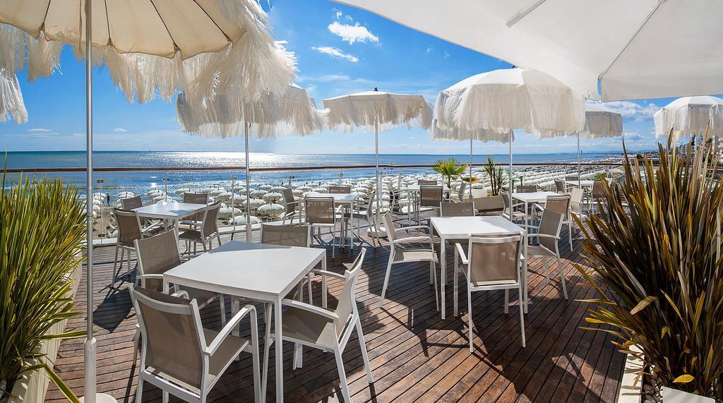 Hotel Byron ميلانو ماريتيما المظهر الخارجي الصورة