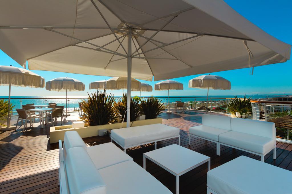 Hotel Byron ميلانو ماريتيما المظهر الخارجي الصورة